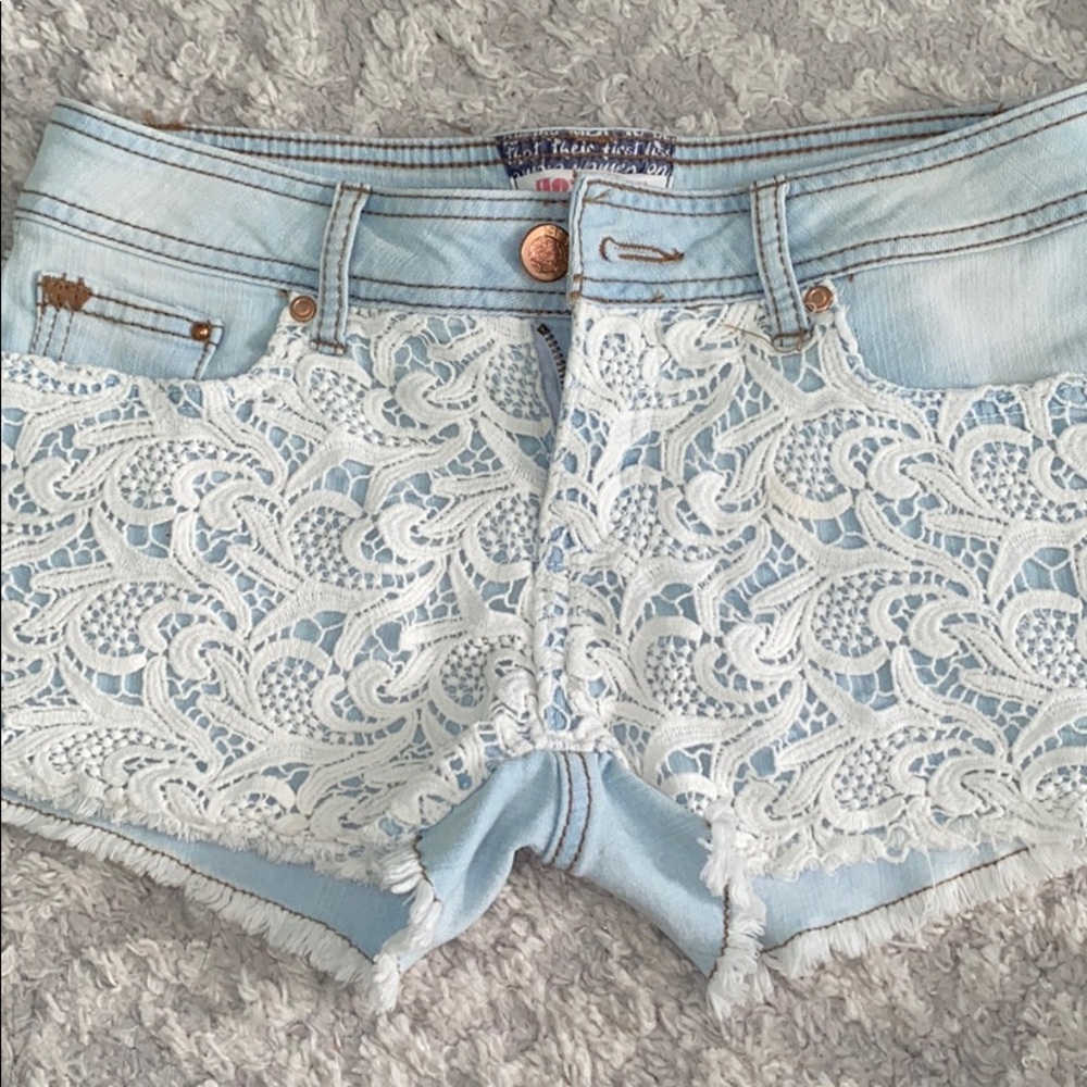 Hot Kiss Jean Shorts